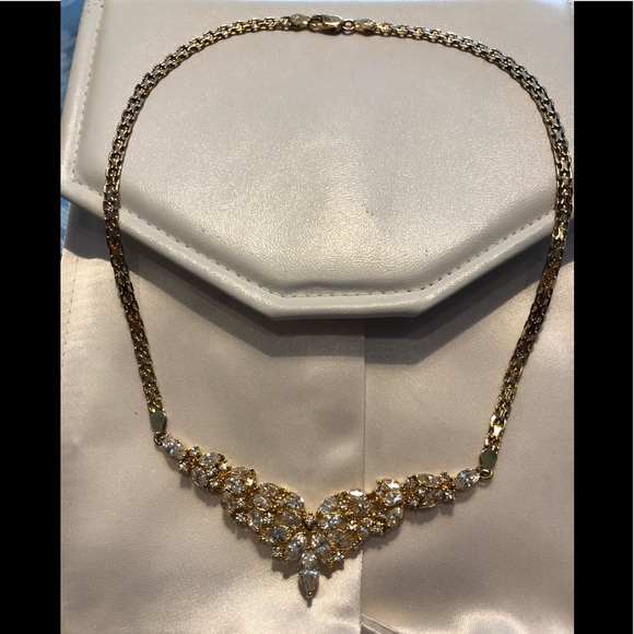 Suzanne Somers Jewelry - GORGEOUS SUZANNE SOMERS NECKLACE